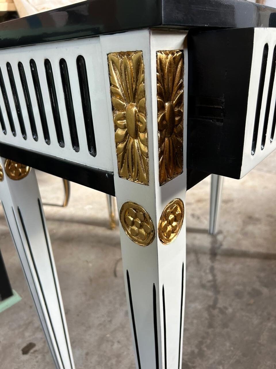 Courtly checkered Console Table-Black/white