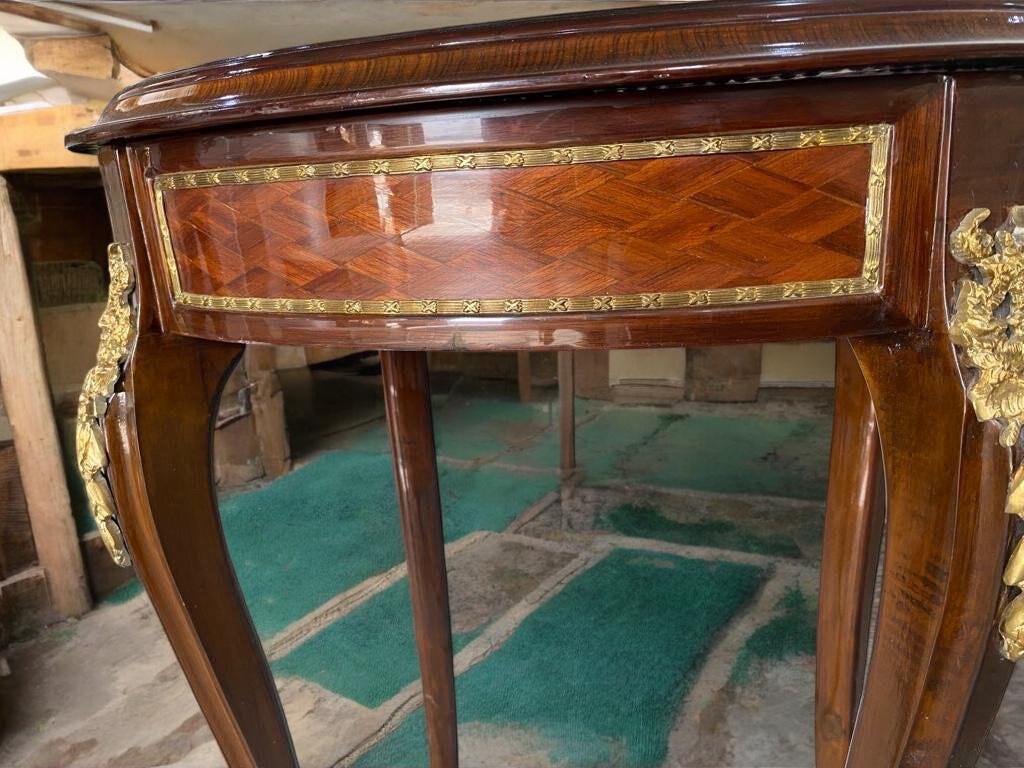 Louis XV Style Mahogany jewelry Showcase French Rococo Accent Tab