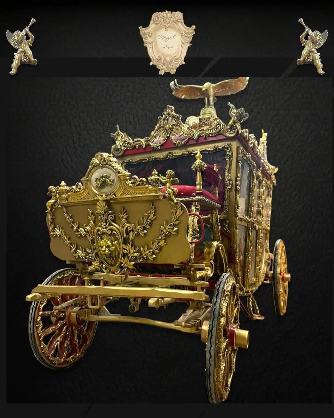 Handcrafted Royal Gold Carriage – Baroque Style Horse-Drawn Coach with Painted Panels & Velvet Interior | Read Description