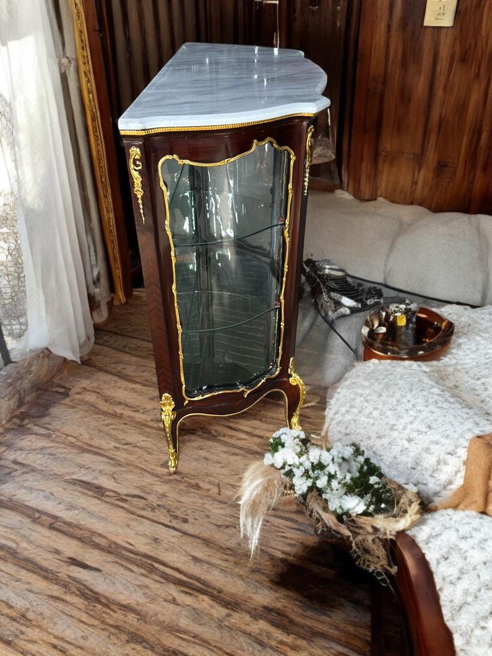 French Louis XV Style Display Cabinet – Glass Curio with Marble Top & Ormolu Gilt Bronze – Antique-Inspired Vitrine