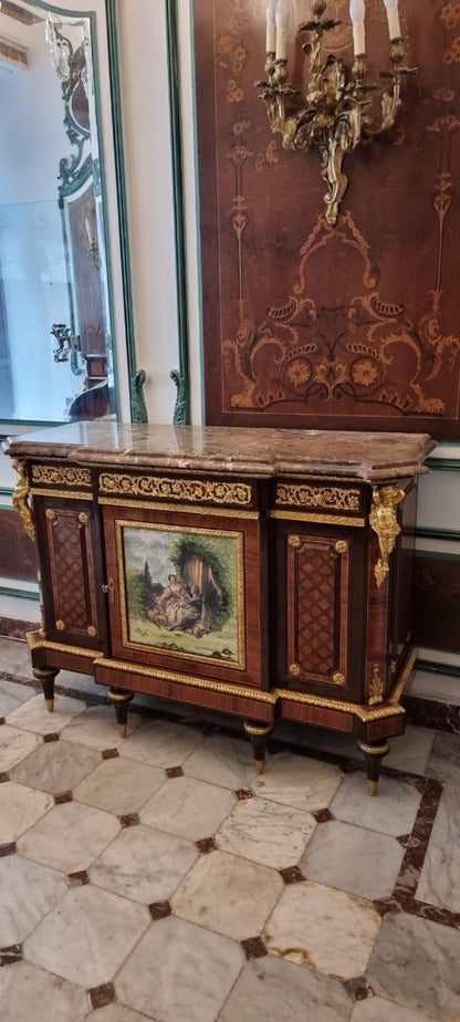 Unique 18th Century's Louis XV Style commode Marble top