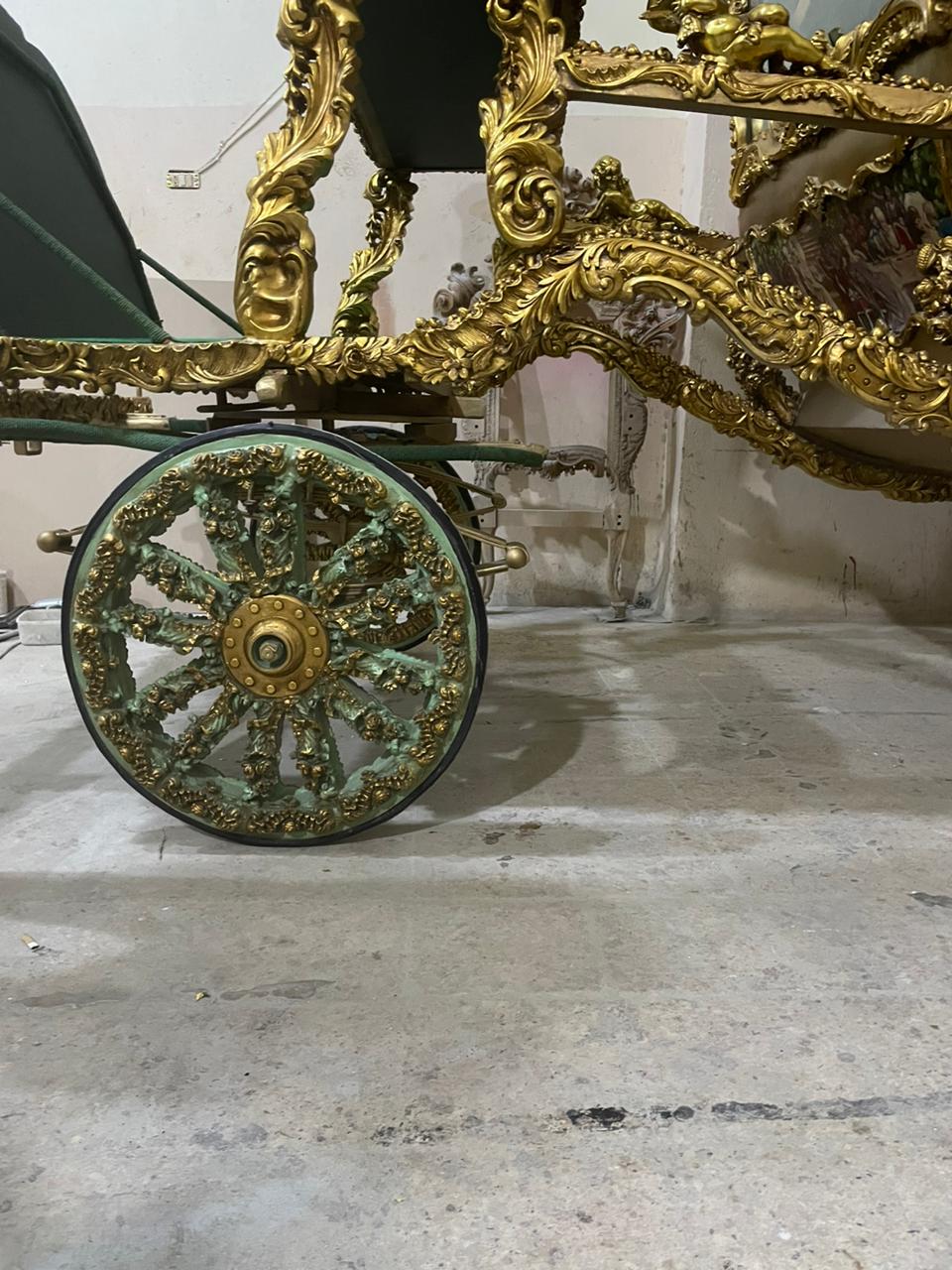 Handcrafted Royal Gold Carriage – Baroque Style Horse-Drawn Coach with Painted Panels & Velvet Interior | Read Description